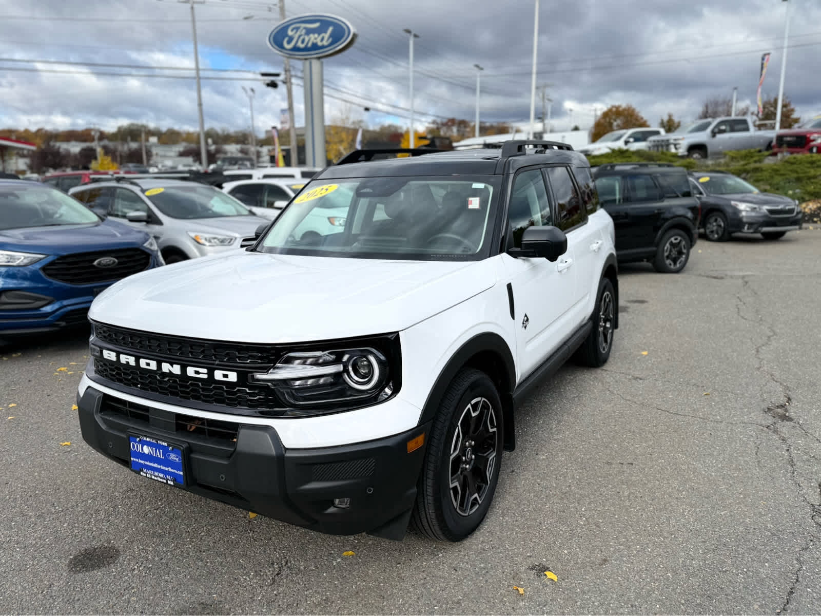 2025 Ford Bronco Sport Outer Banks's photo