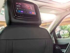  Dual-Headrest Rear Seat