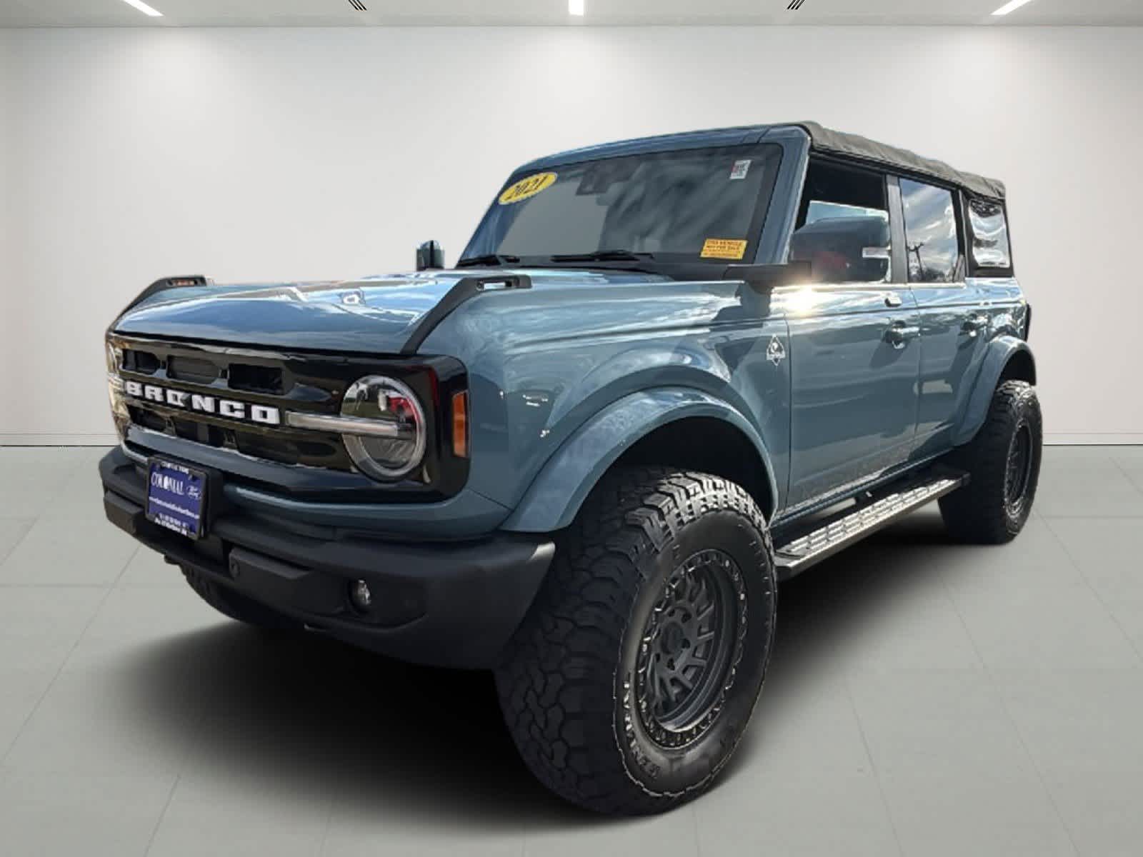 2021 Ford Bronco 4-Door Outer Banks's photo