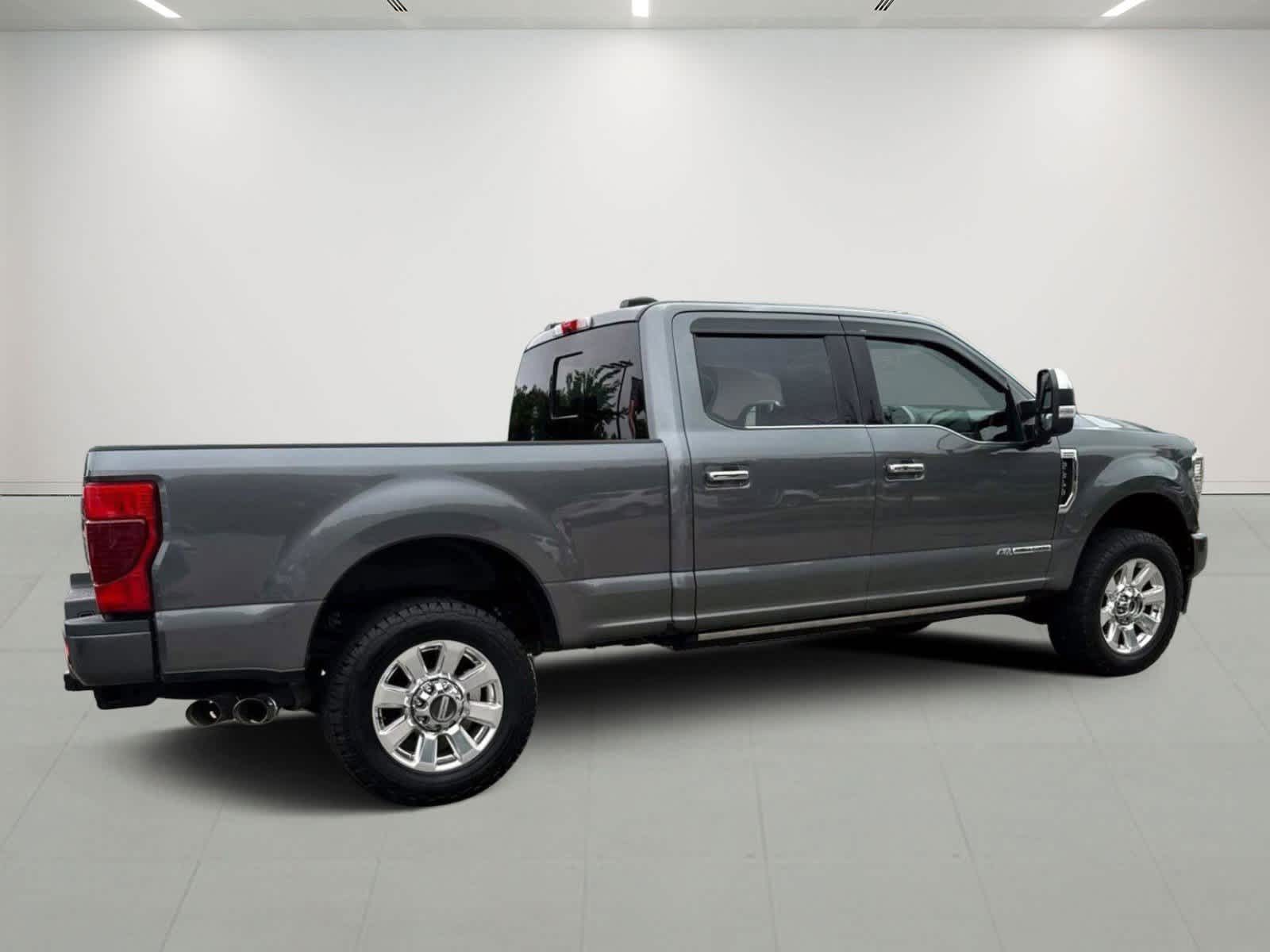 2022 Ford F-350 Platinum photo 4