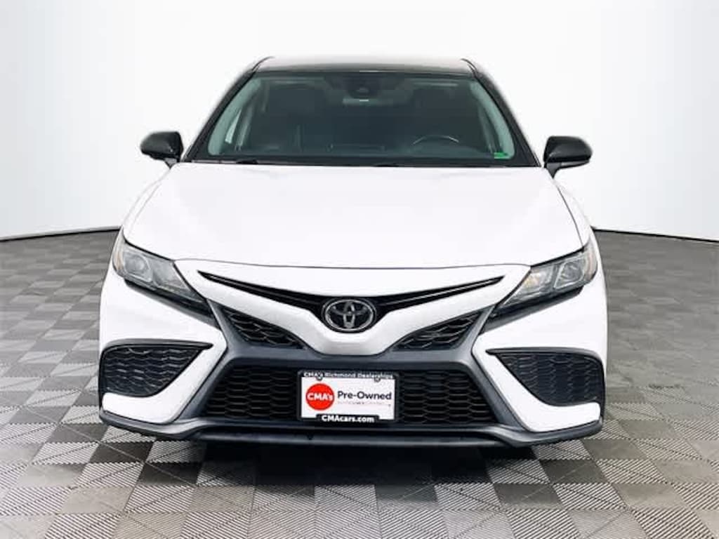 Used 2021 Toyota Camry SE