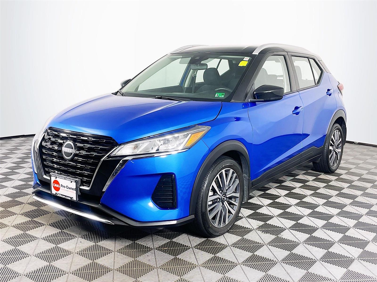 2023 Nissan Kicks SV photo 2