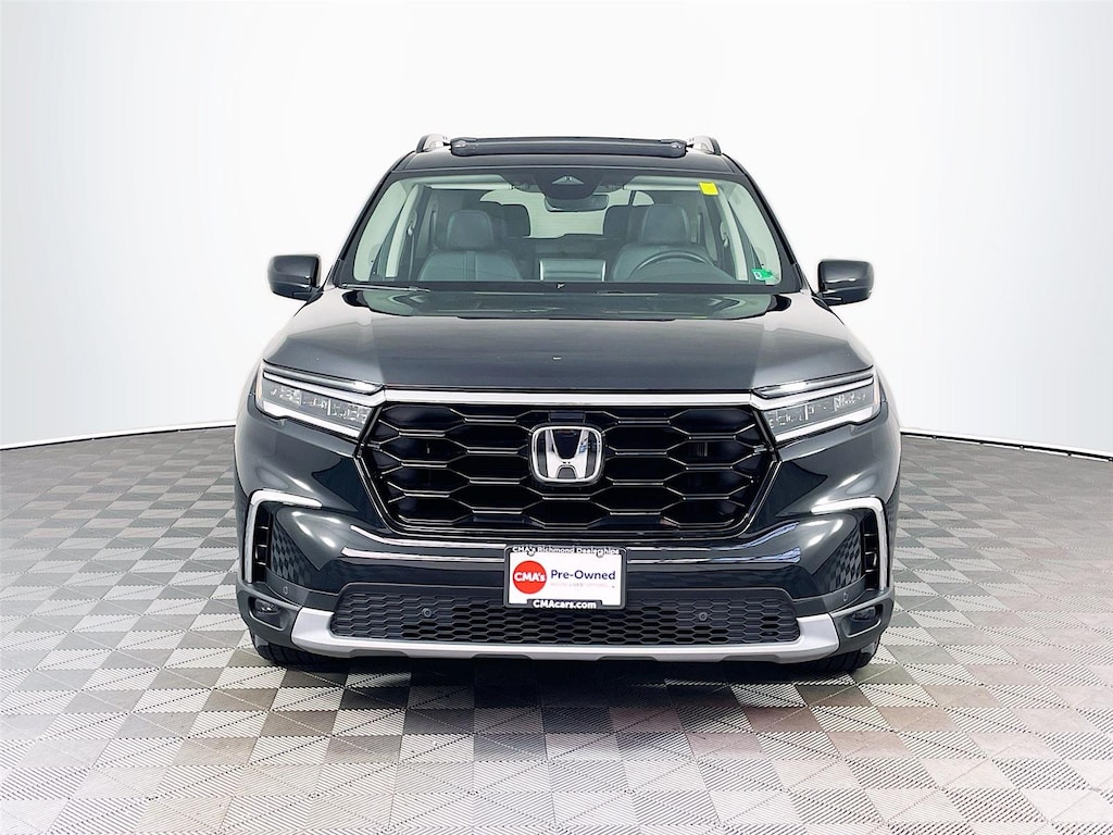 Certified 2025 Honda Pilot Touring SUV