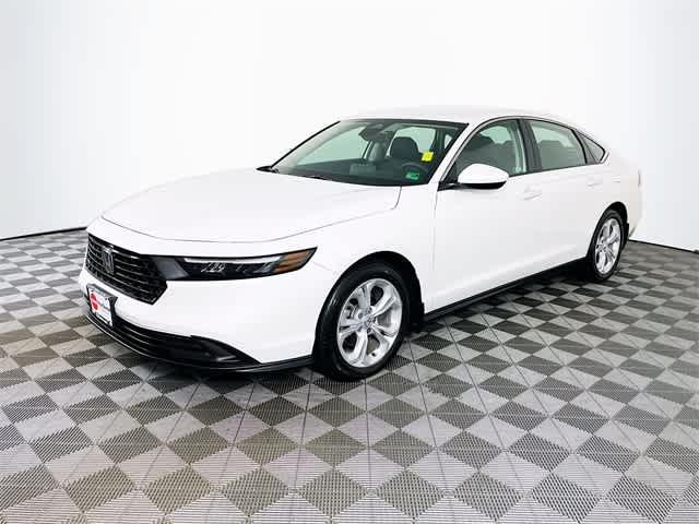 2025 Honda Accord LX photo 3