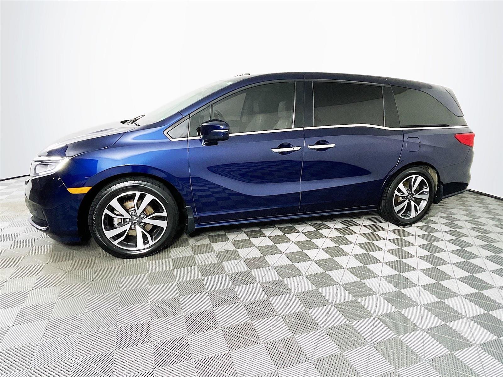 2021 Honda Odyssey Touring photo 4