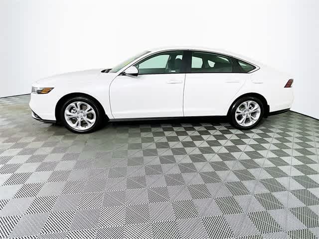 2025 Honda Accord LX photo 4