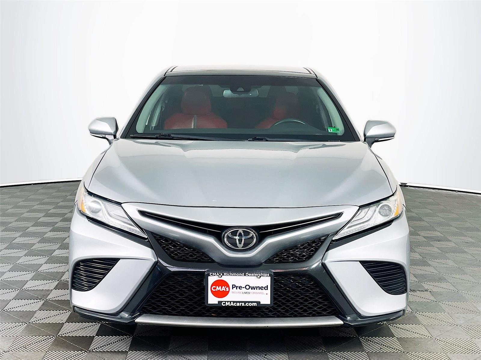 2020 Toyota Camry XSE photo 2