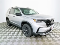 2025 Honda Pilot TrailSport SUV