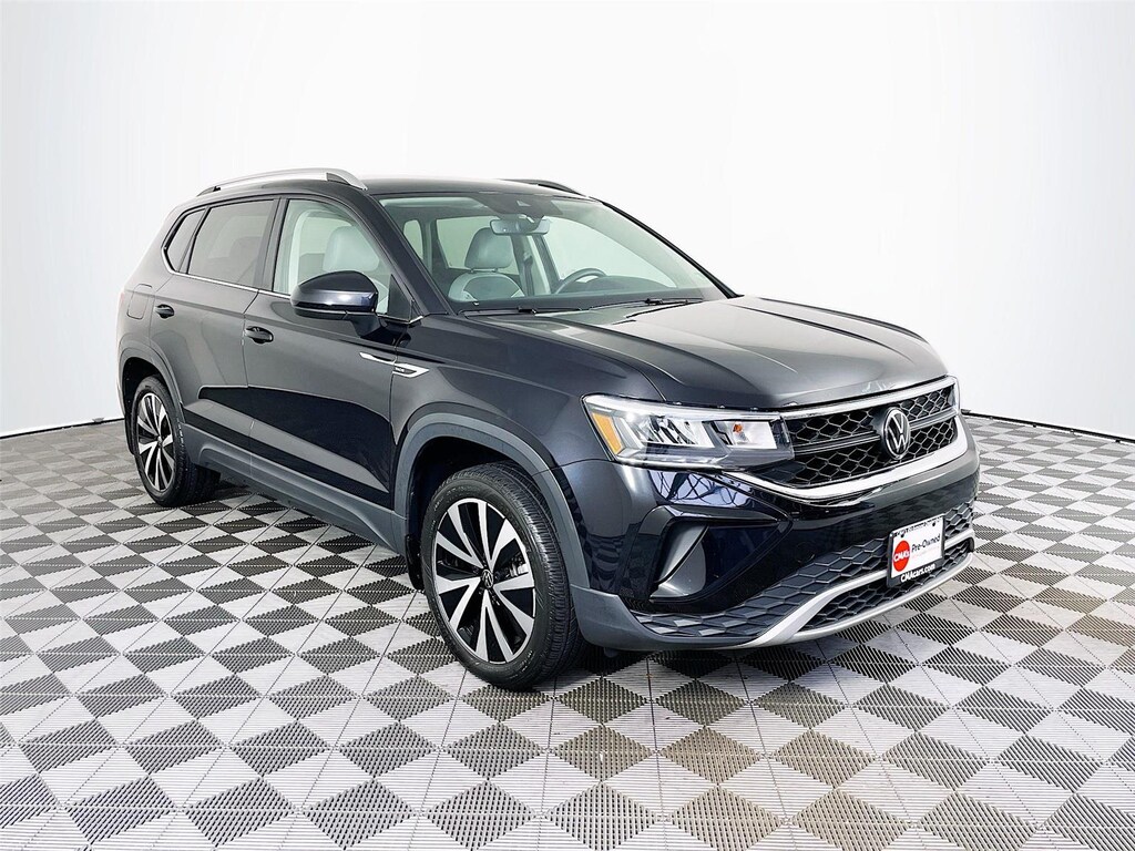 Used 2024 Volkswagen Taos SE SUV