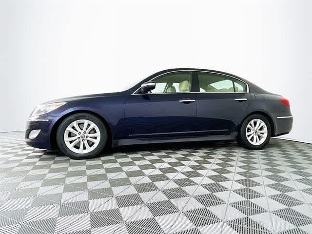 2012 Hyundai Genesis 3.8 RWD photo 4