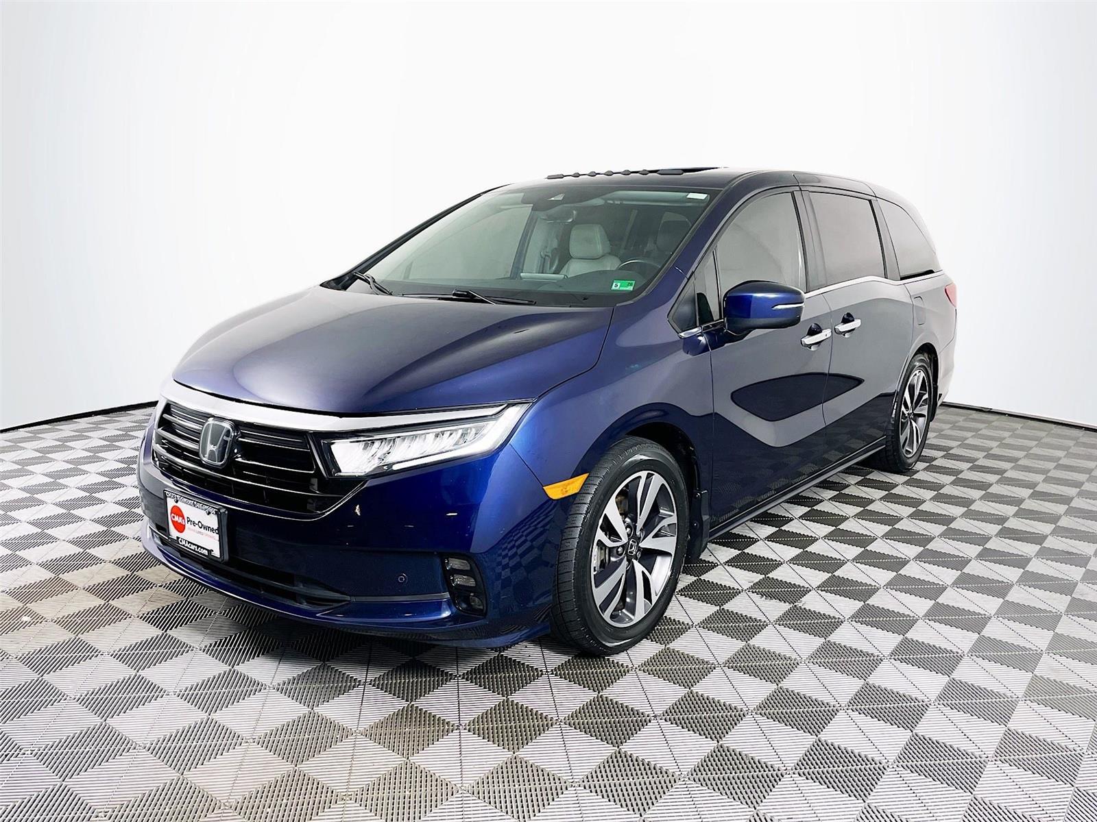 2021 Honda Odyssey Touring photo 3