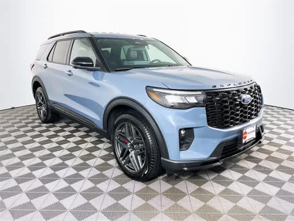 Used 2025 Ford Explorer ST-Line SUV