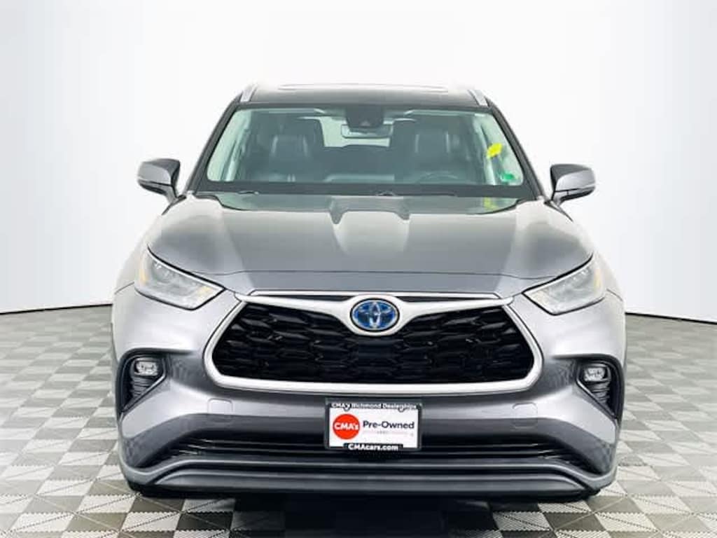 Used 2022 Toyota Highlander Hybrid XLE SUV