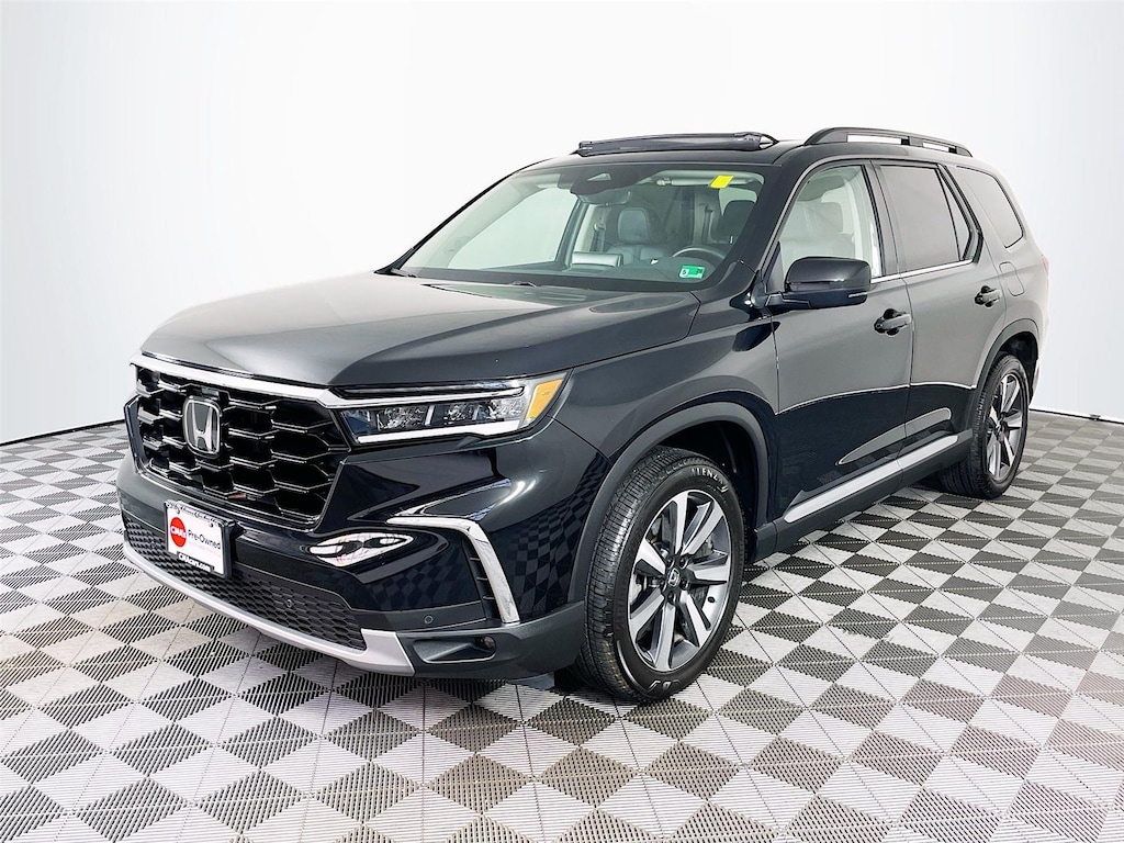 Certified 2025 Honda Pilot Touring SUV