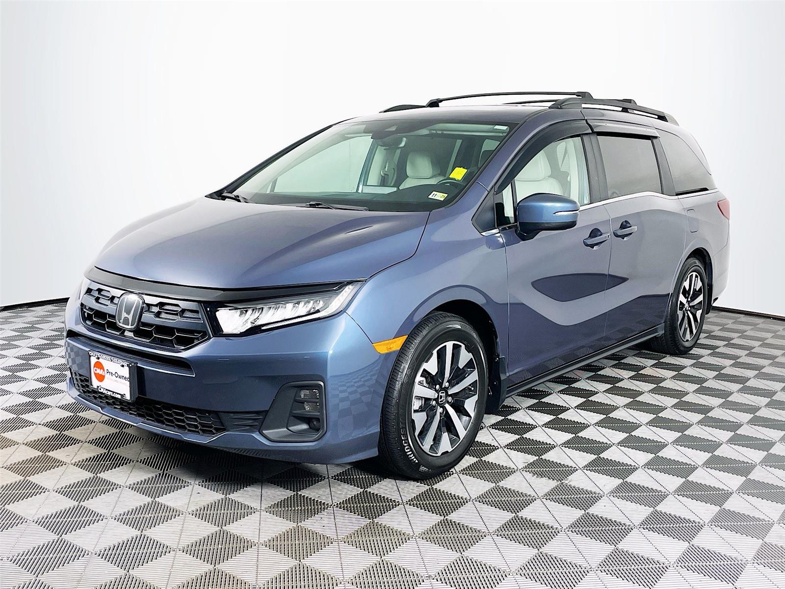 2025 Honda Odyssey EX-L photo 3