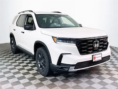 2025 Honda Pilot TrailSport SUV