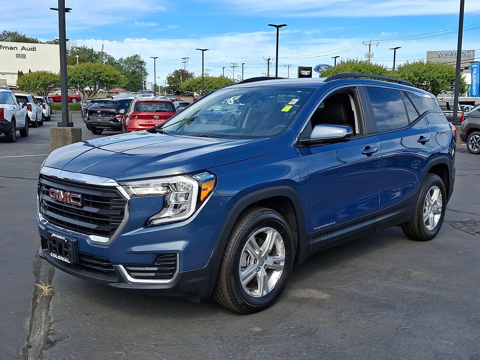 2024 GMC Terrain SLE's photo
