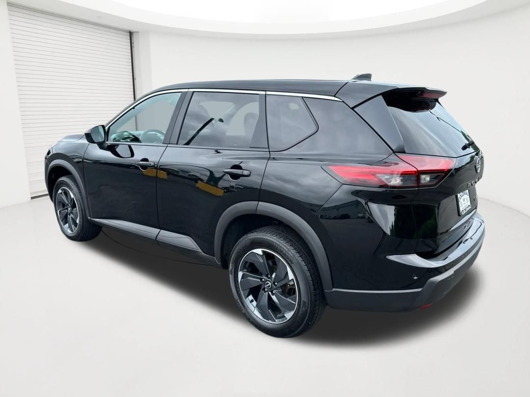 2024 Nissan Rogue SV - Photo 7