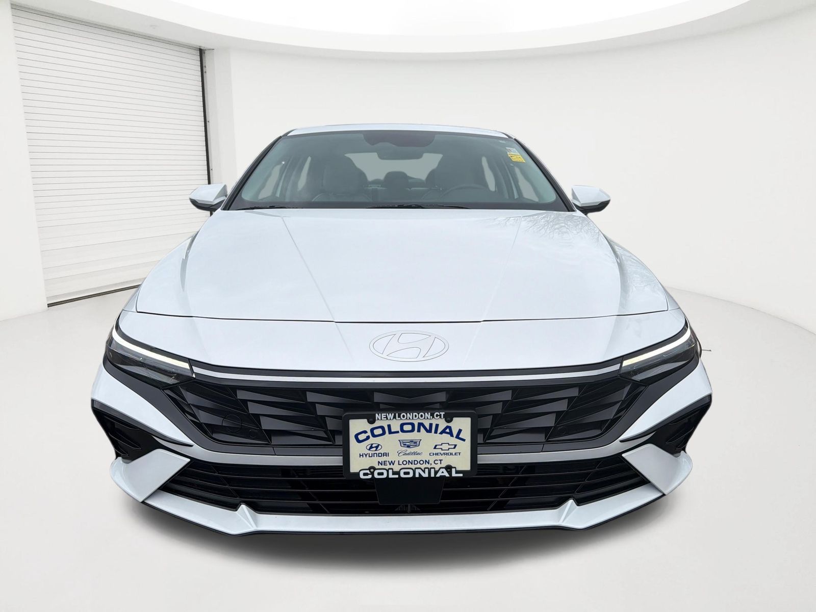 2025 Hyundai Elantra Limited - Photo 23