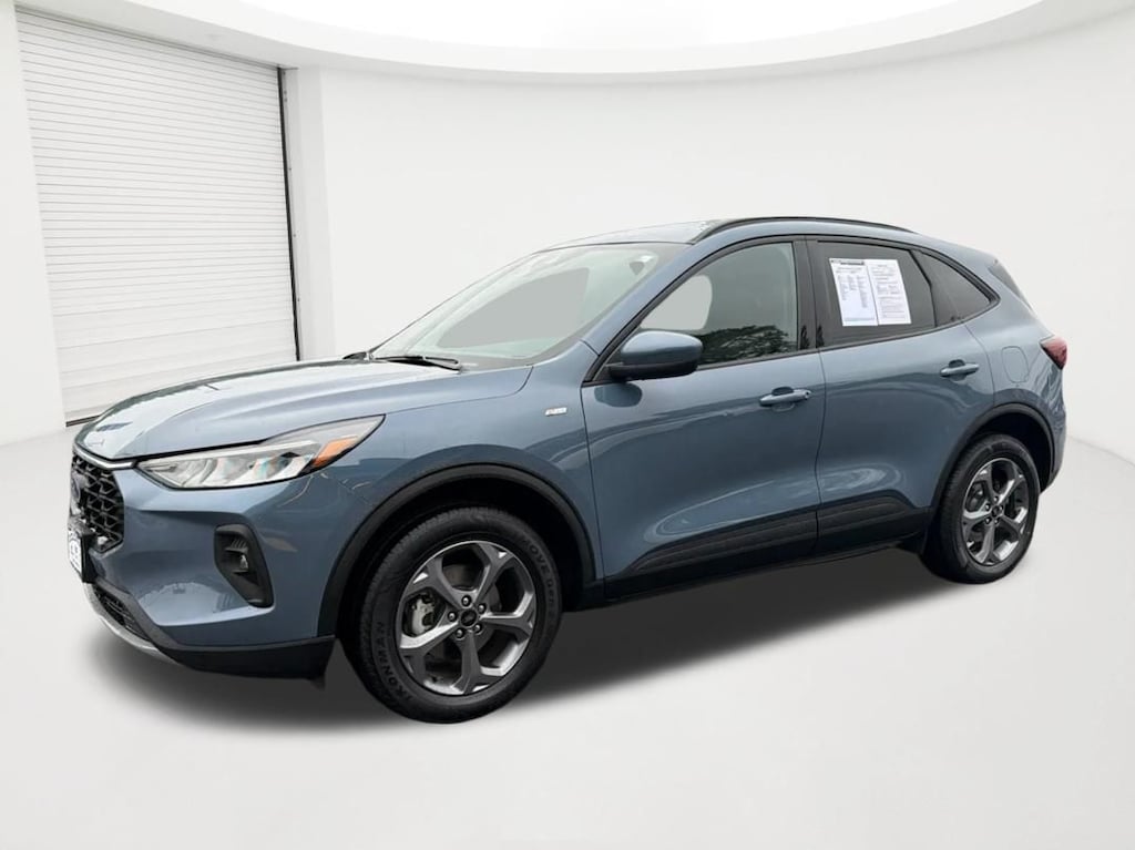 Used 2025 Ford Escape ST-Line Select SUV