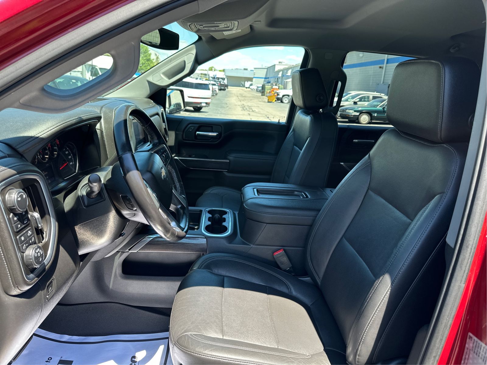 2019 Chevrolet Silverado 1500 LTZ - Photo 9