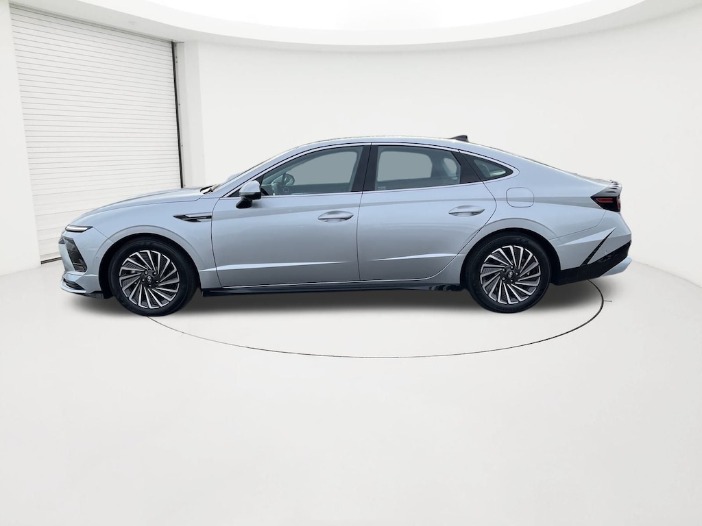 Certified 2025 Hyundai Sonata Hybrid Limited Sedan