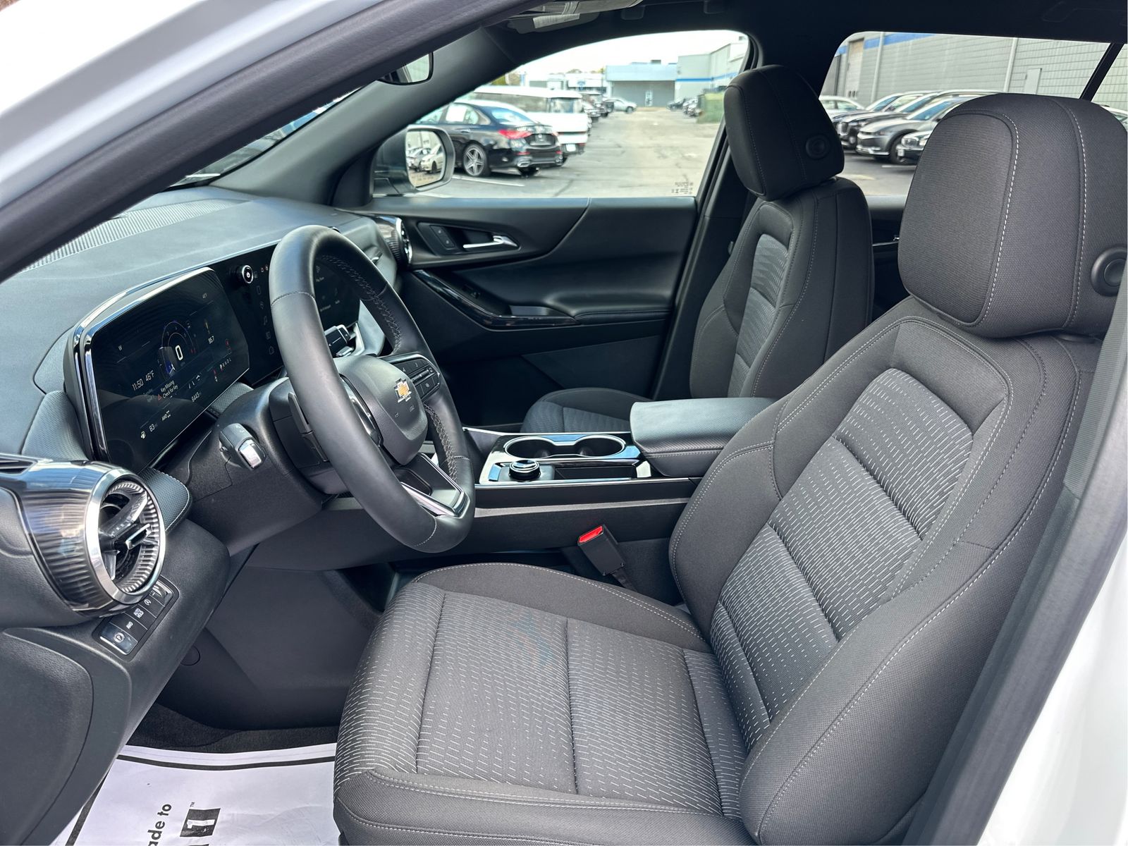 2026 Chevrolet Equinox LT - Photo 9