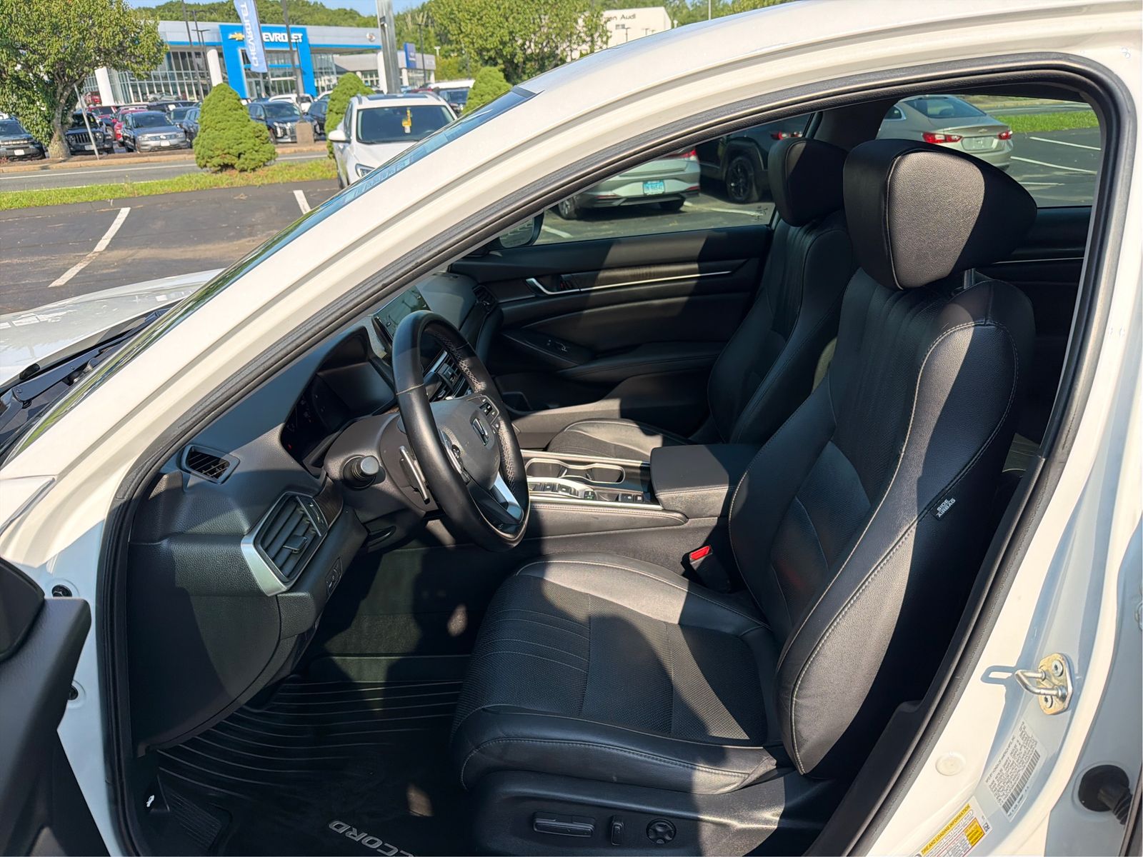 2019 Honda Accord EX-L - Photo 9