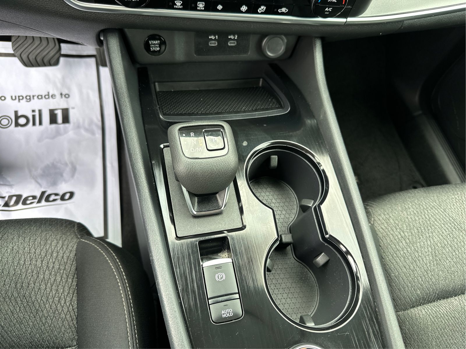2024 Nissan Rogue SV - Photo 16