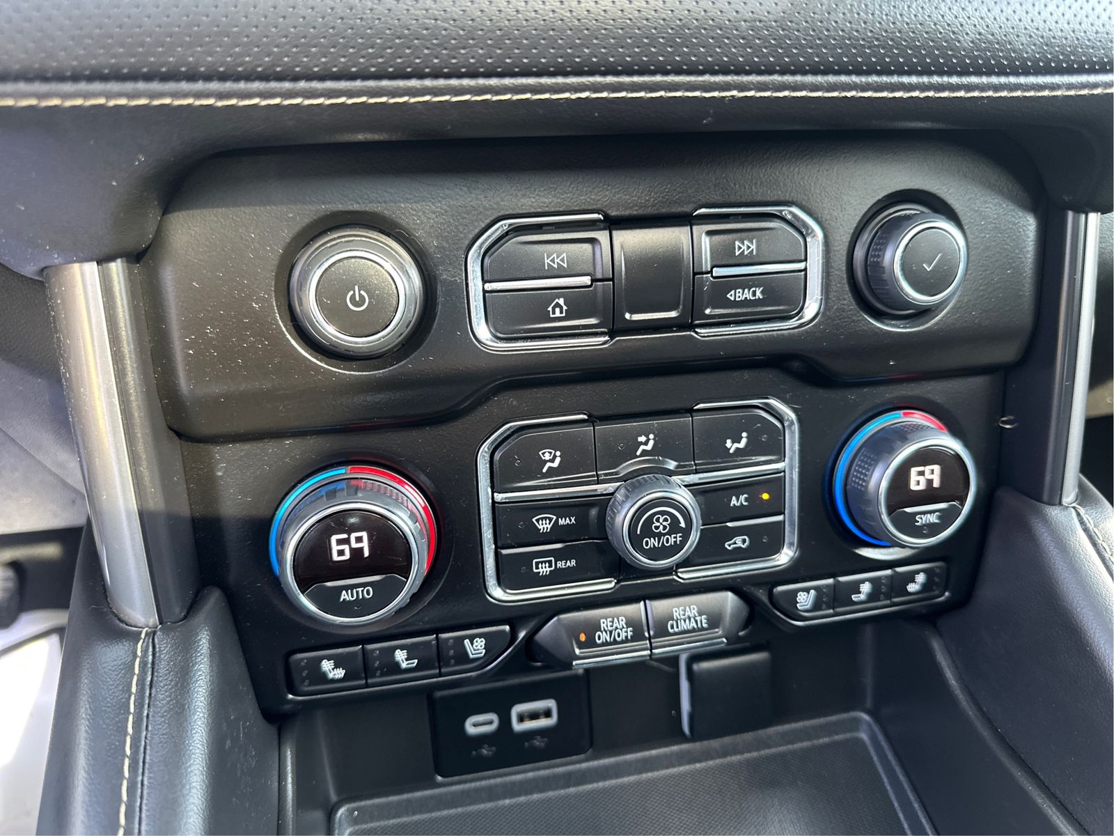 2023 Chevrolet Tahoe Premier - Photo 28
