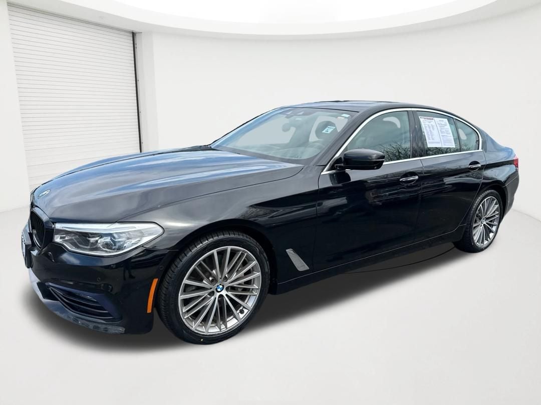2017 BMW 5 Series 540i xDrive Sedan's photo