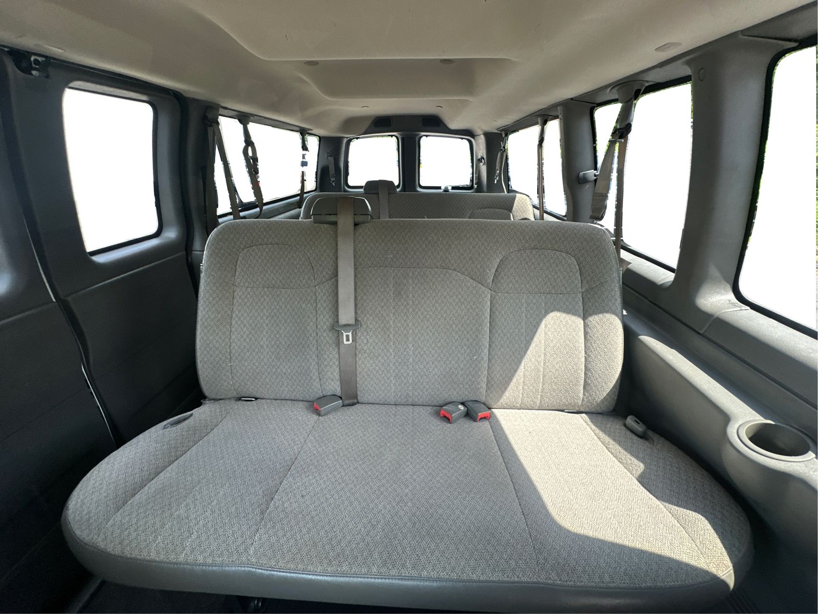 2020 Chevrolet Express Passenger LT - Photo 14
