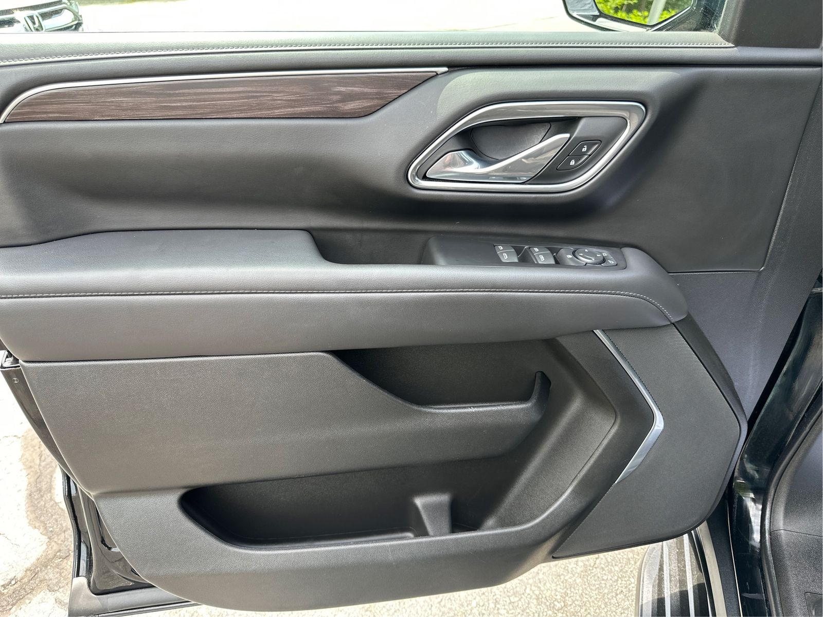 2024 Chevrolet Suburban LS - Photo 20