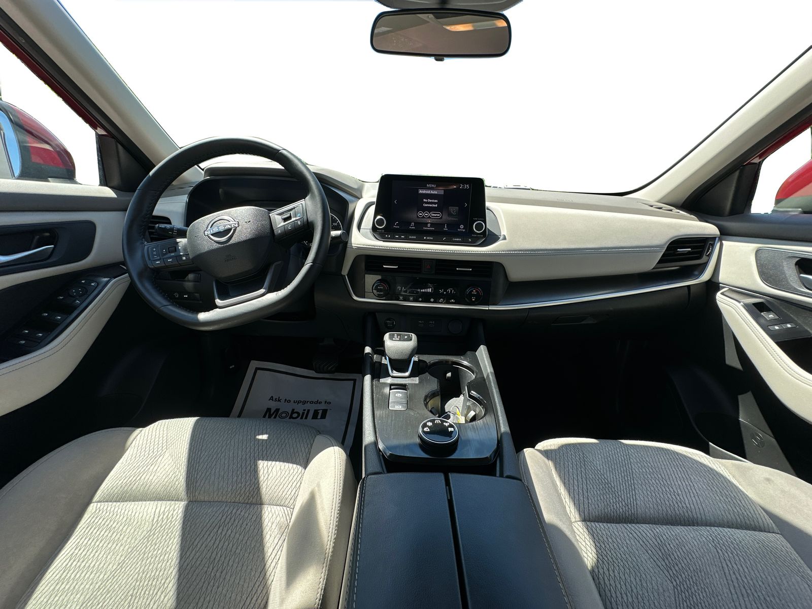 2025 Nissan Rogue SV - Photo 13