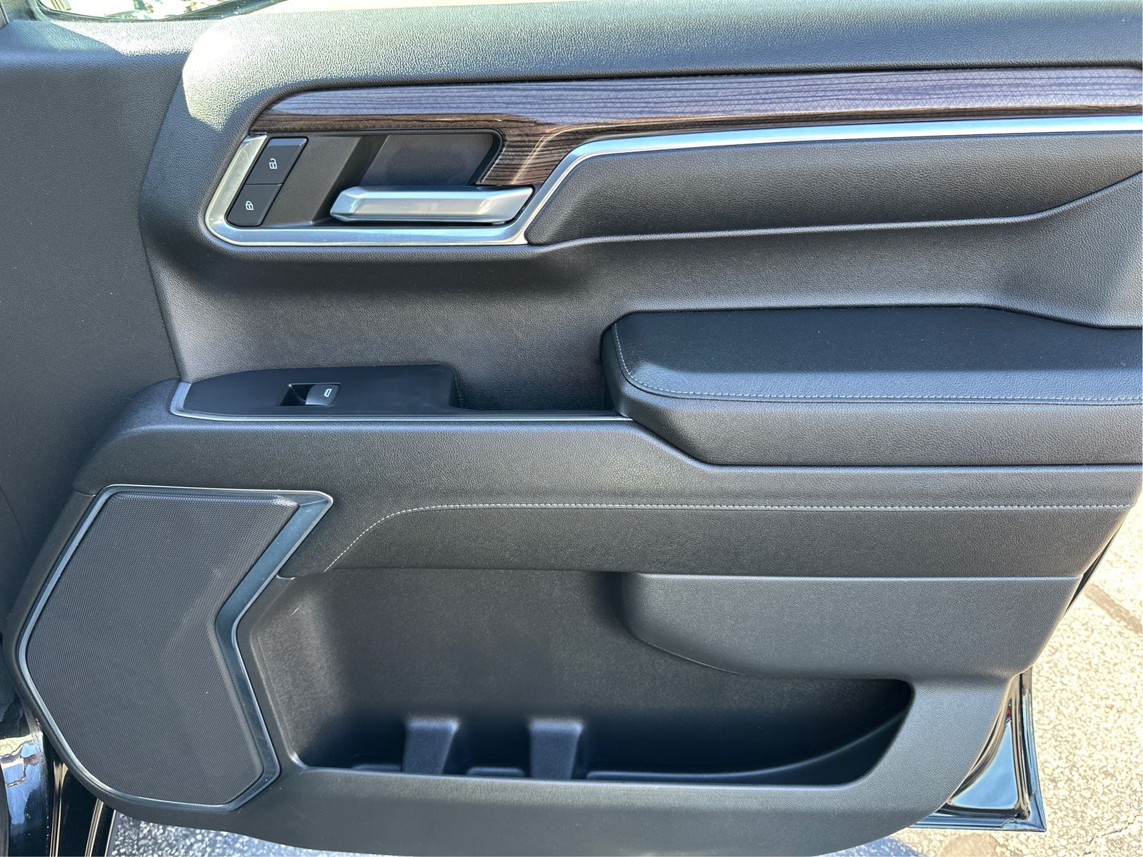2023 Chevrolet Silverado 1500 LT - Photo 21