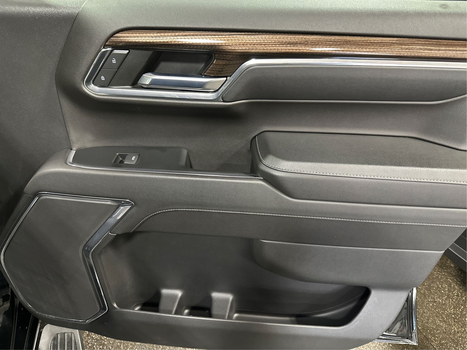 2023 Chevrolet Silverado 1500 LT - Photo 20