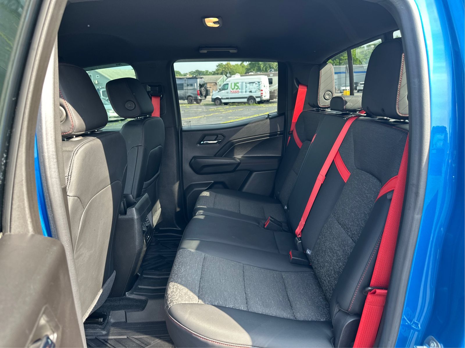 2023 Chevrolet Colorado Z71 - Photo 10