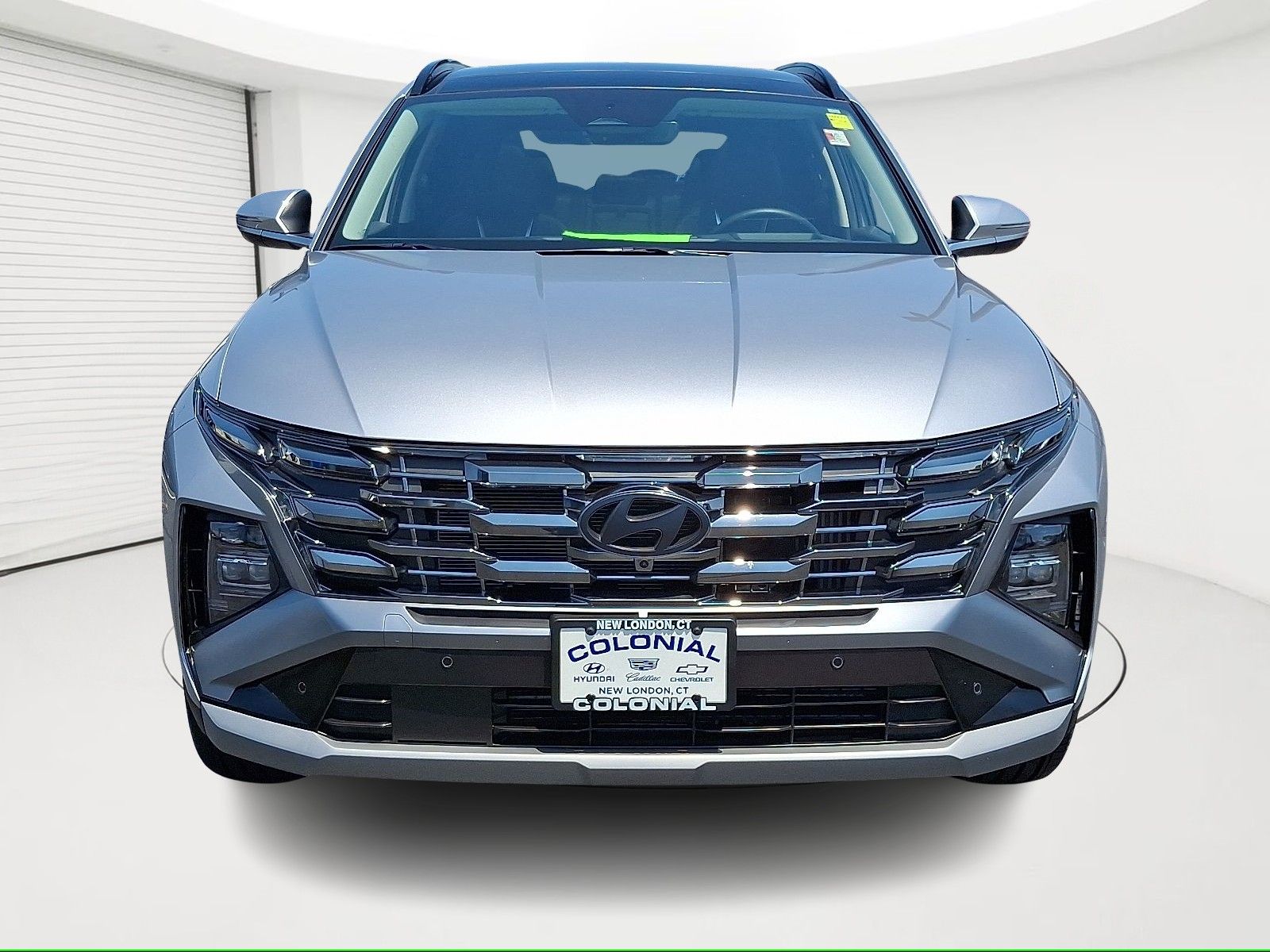 2025 Hyundai Tucson Hybrid Limited photo 2