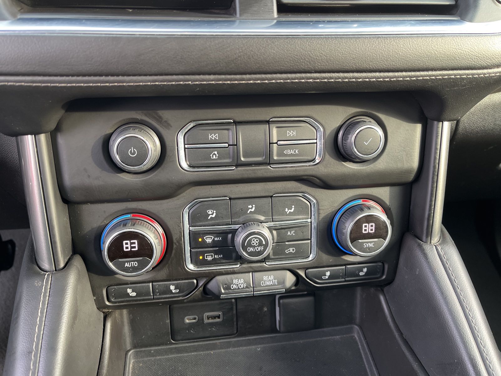 2021 Chevrolet Tahoe Z71 - Photo 38