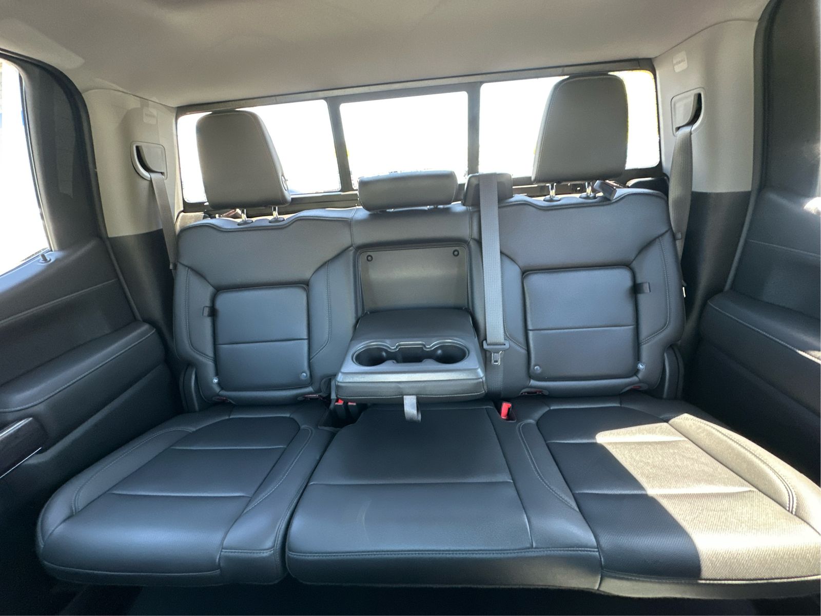 2019 Chevrolet Silverado 1500 LTZ - Photo 14