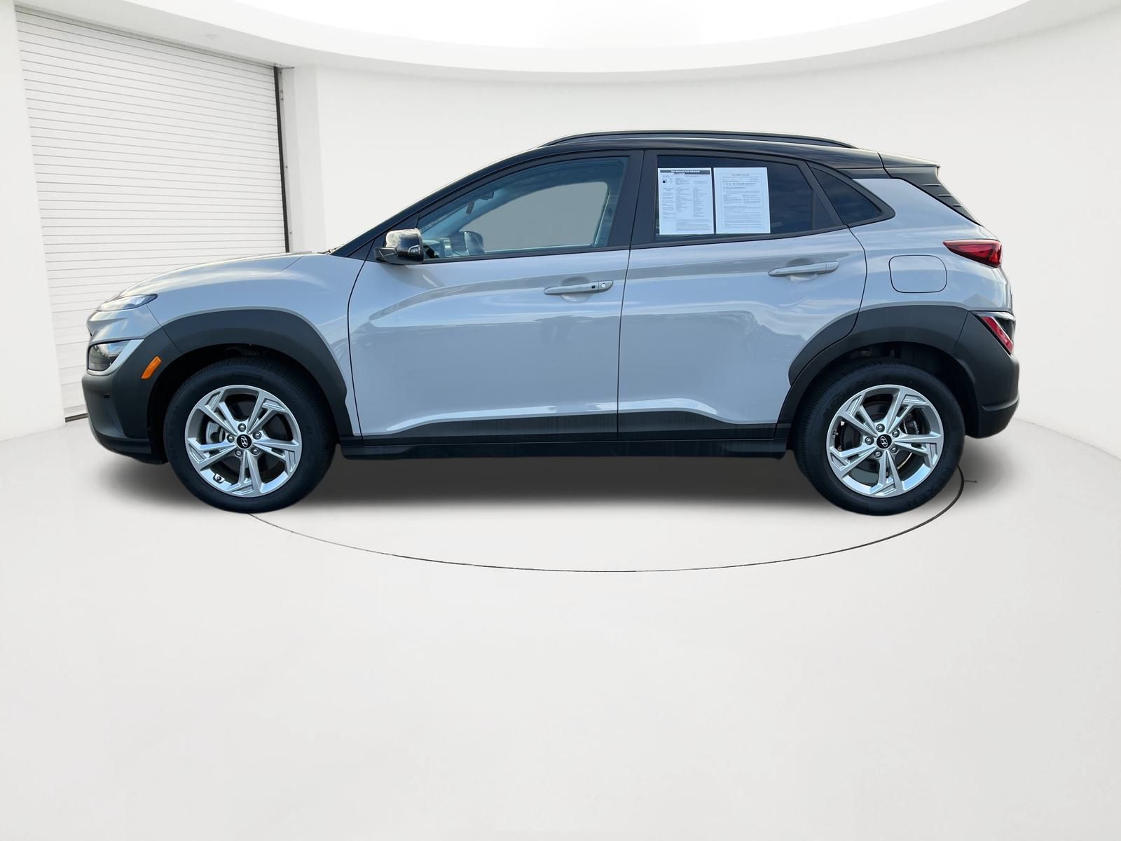 2023 Hyundai Kona SEL photo 2