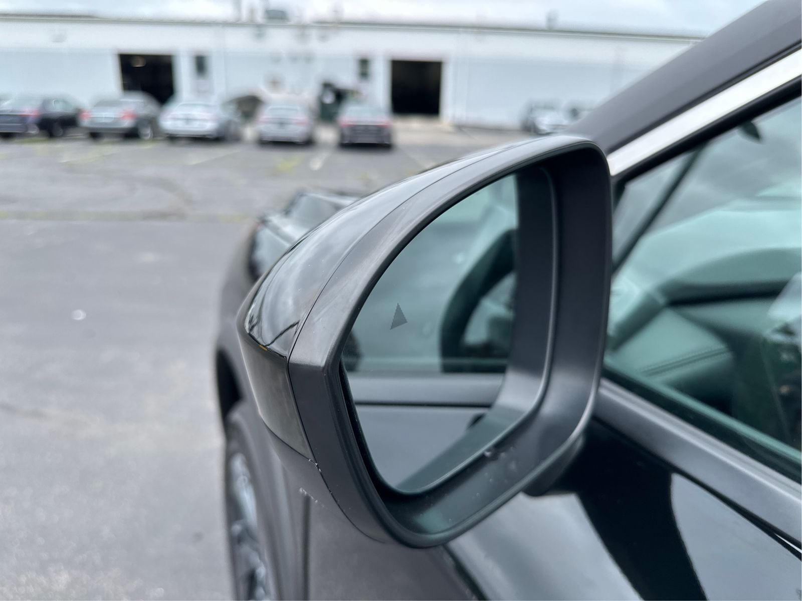 2024 Nissan Rogue SV - Photo 25