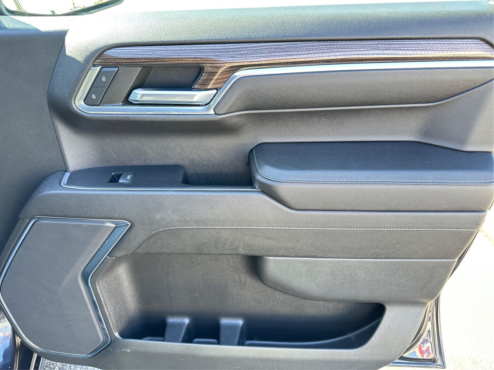 2023 Chevrolet Silverado 1500 LT - Photo 21