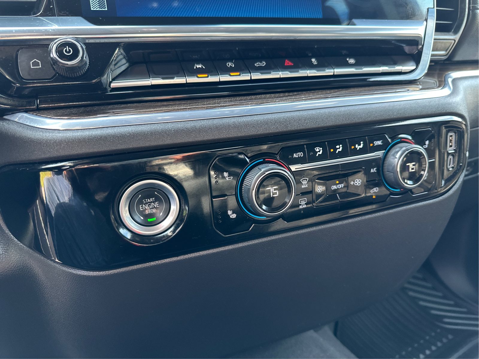 2024 Chevrolet Silverado 1500 LT - Photo 27