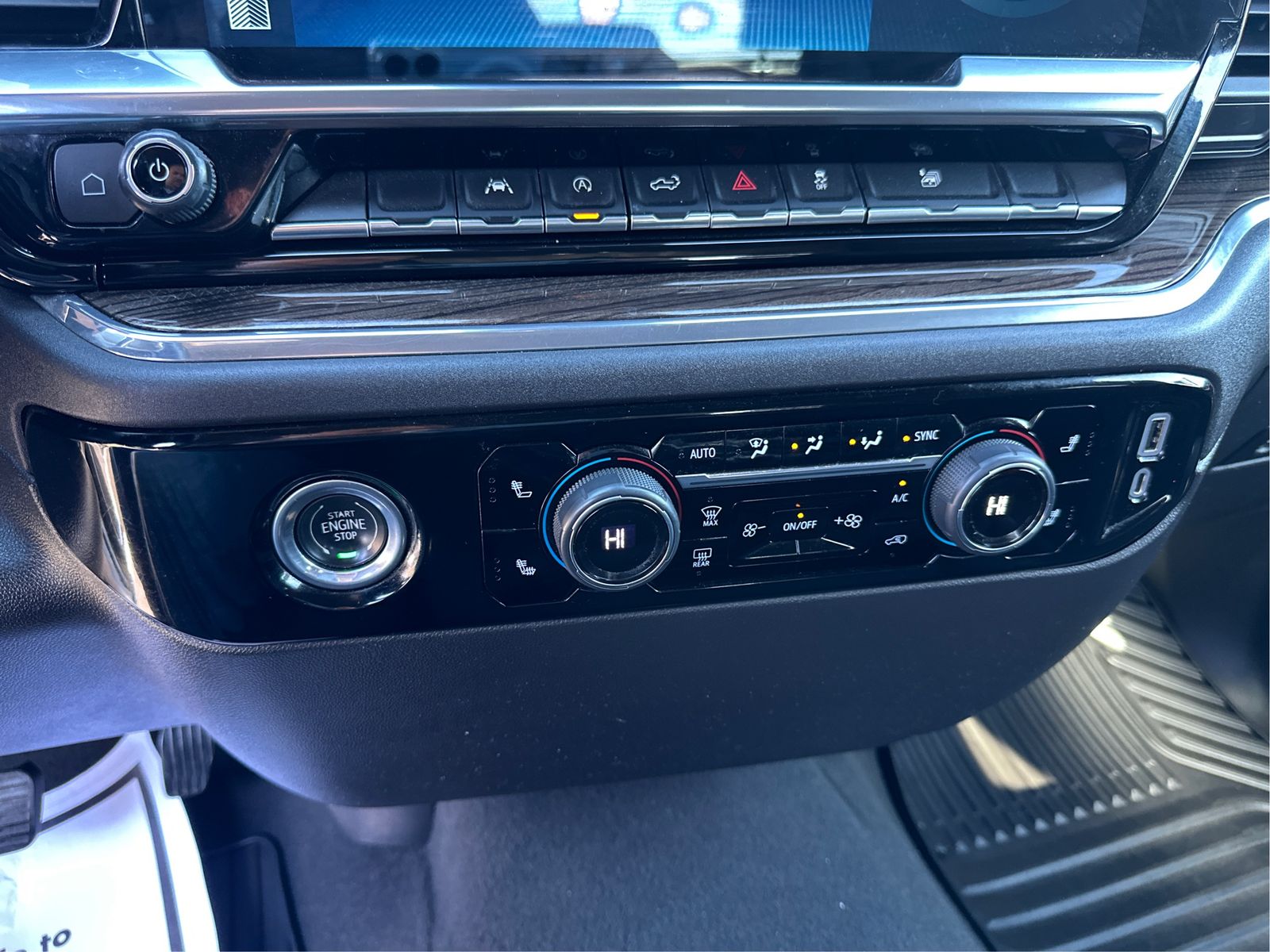 2023 Chevrolet Silverado 1500 LT - Photo 25