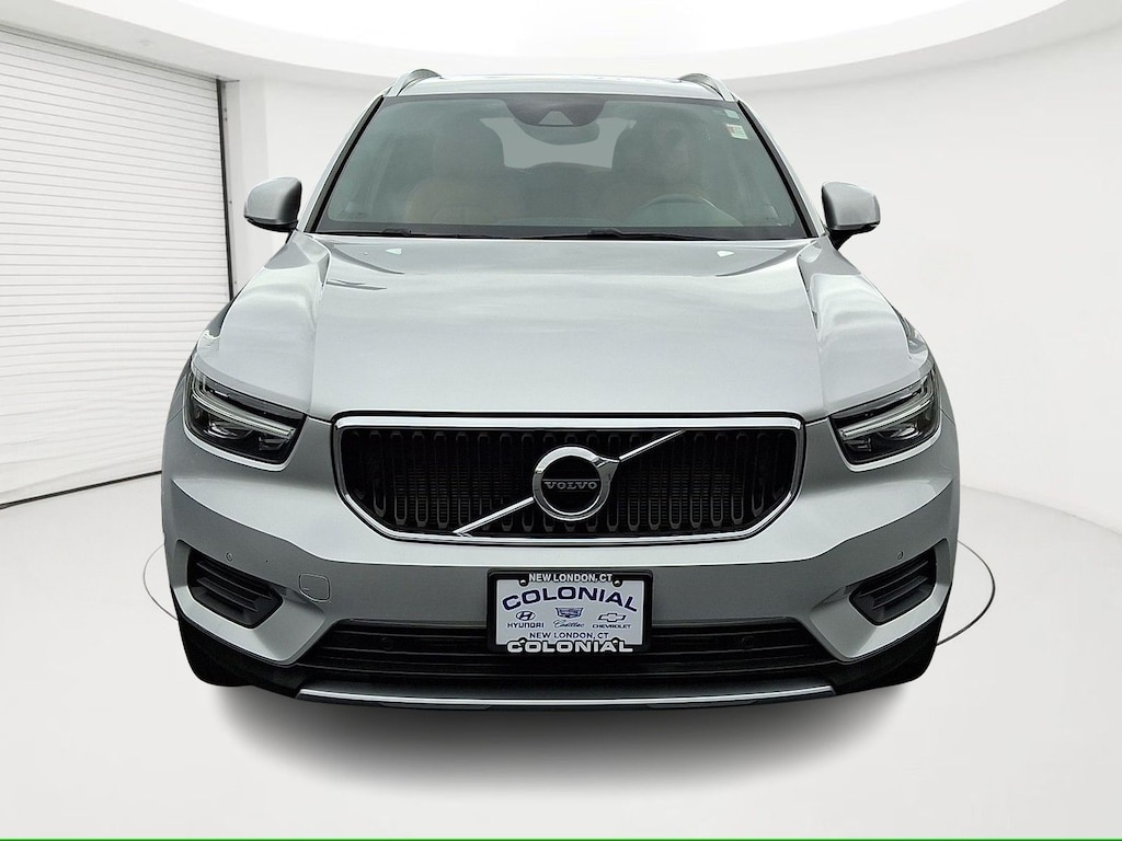 Used 2019 Volvo XC40 T5 Momentum SUV