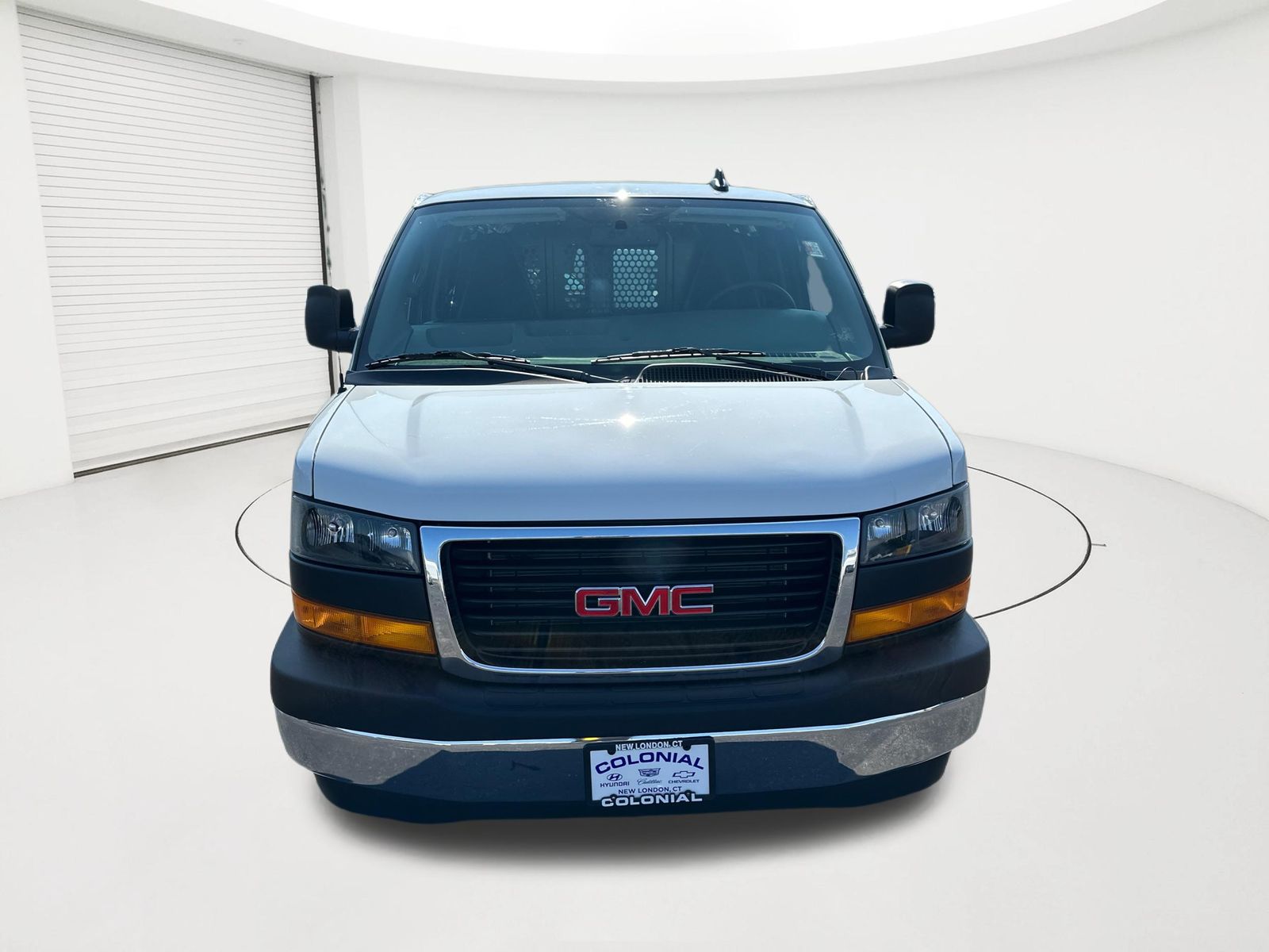 2025 GMC Savana Cargo Work Van - Photo 20