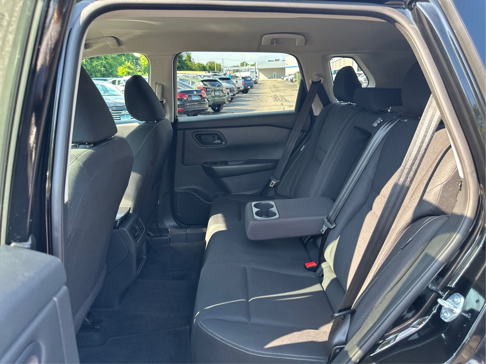 2024 Nissan Rogue S - Photo 10