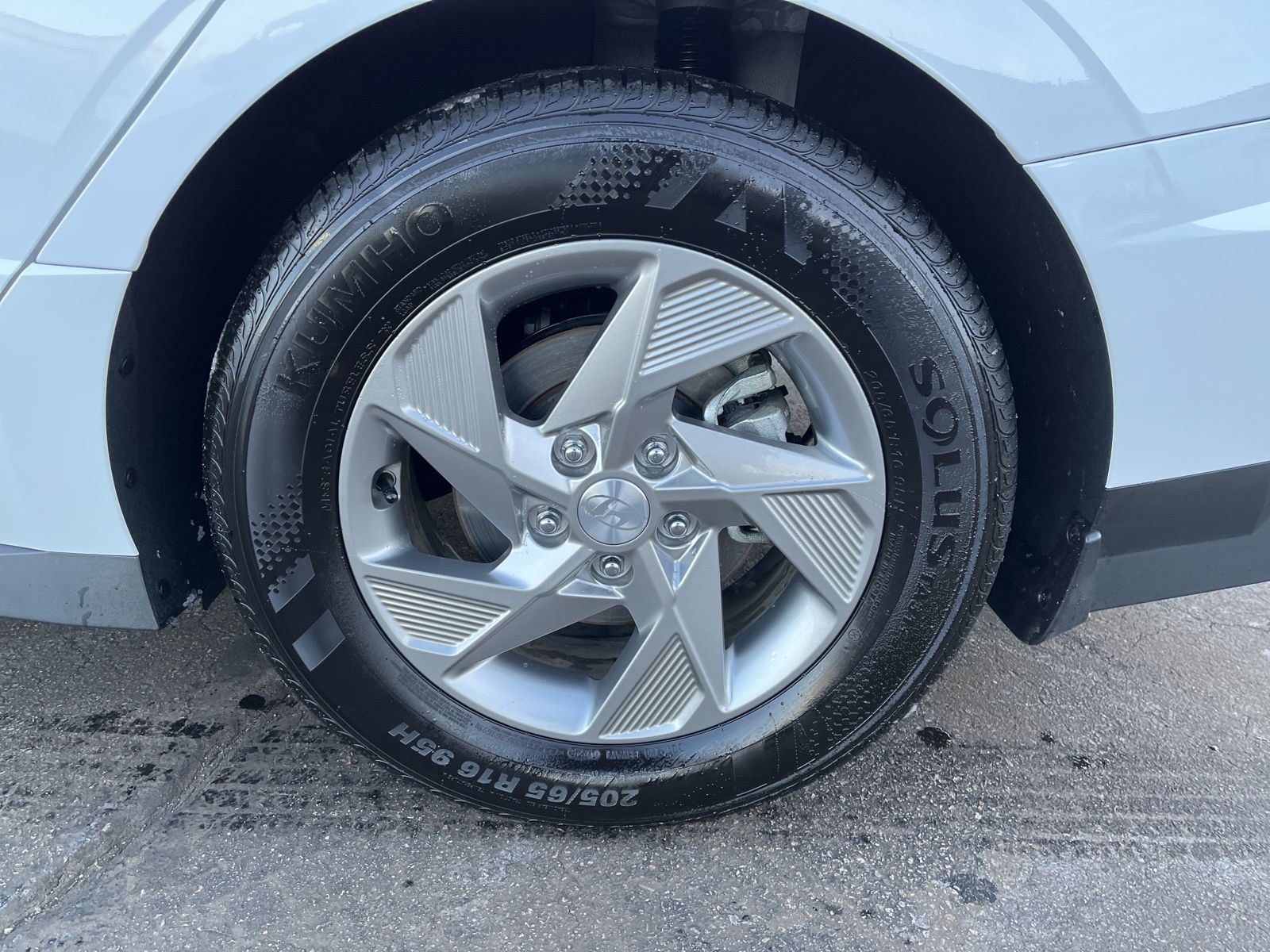 2025 Hyundai Sonata SE - Photo 10
