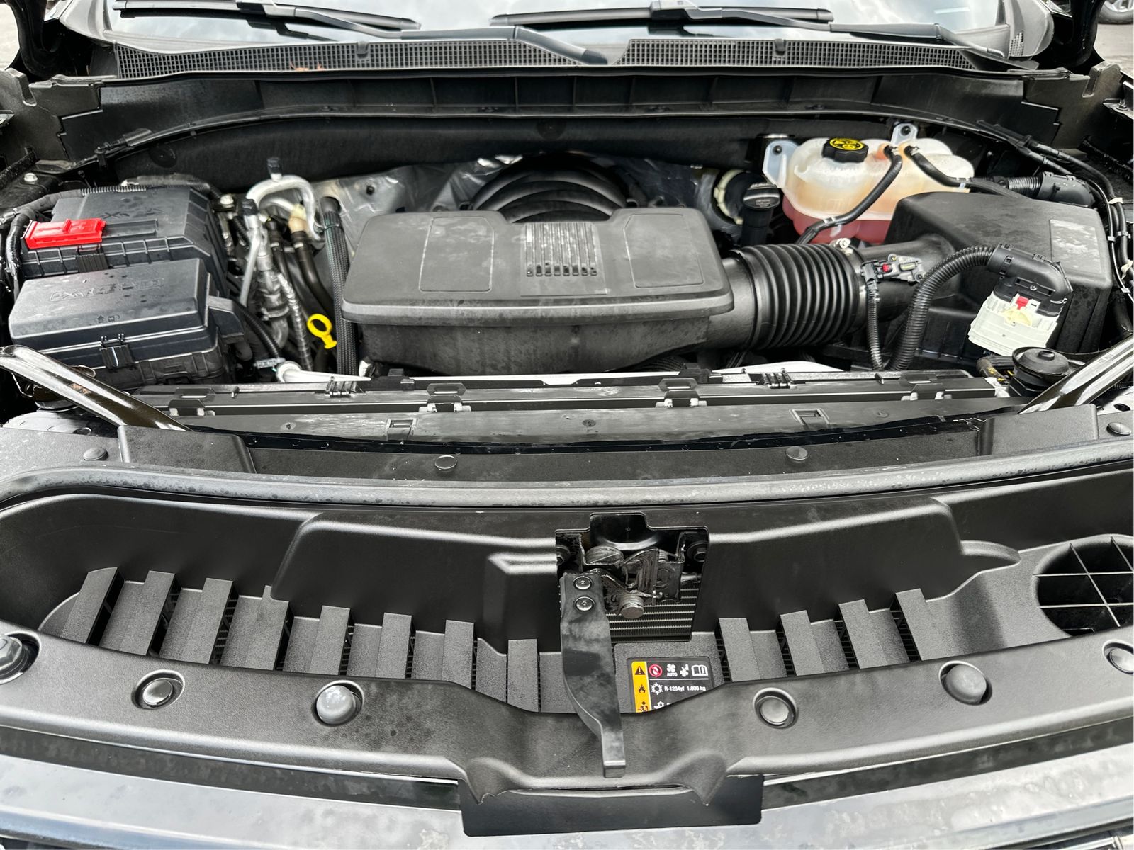 2024 Chevrolet Suburban LS - Photo 23